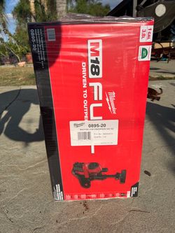 Milwaukee M18 FUEL 3-in-1 Backpack Vacuum G2