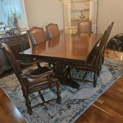 Hooker Dining Set