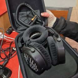 Beyerdynamic  Head Phones