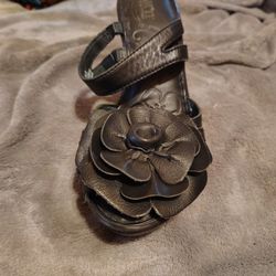 Born Size 6 Open Toe Heels