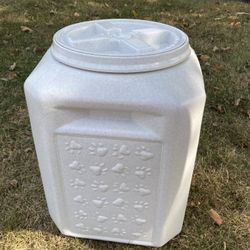 Large Canna Dog Food Container