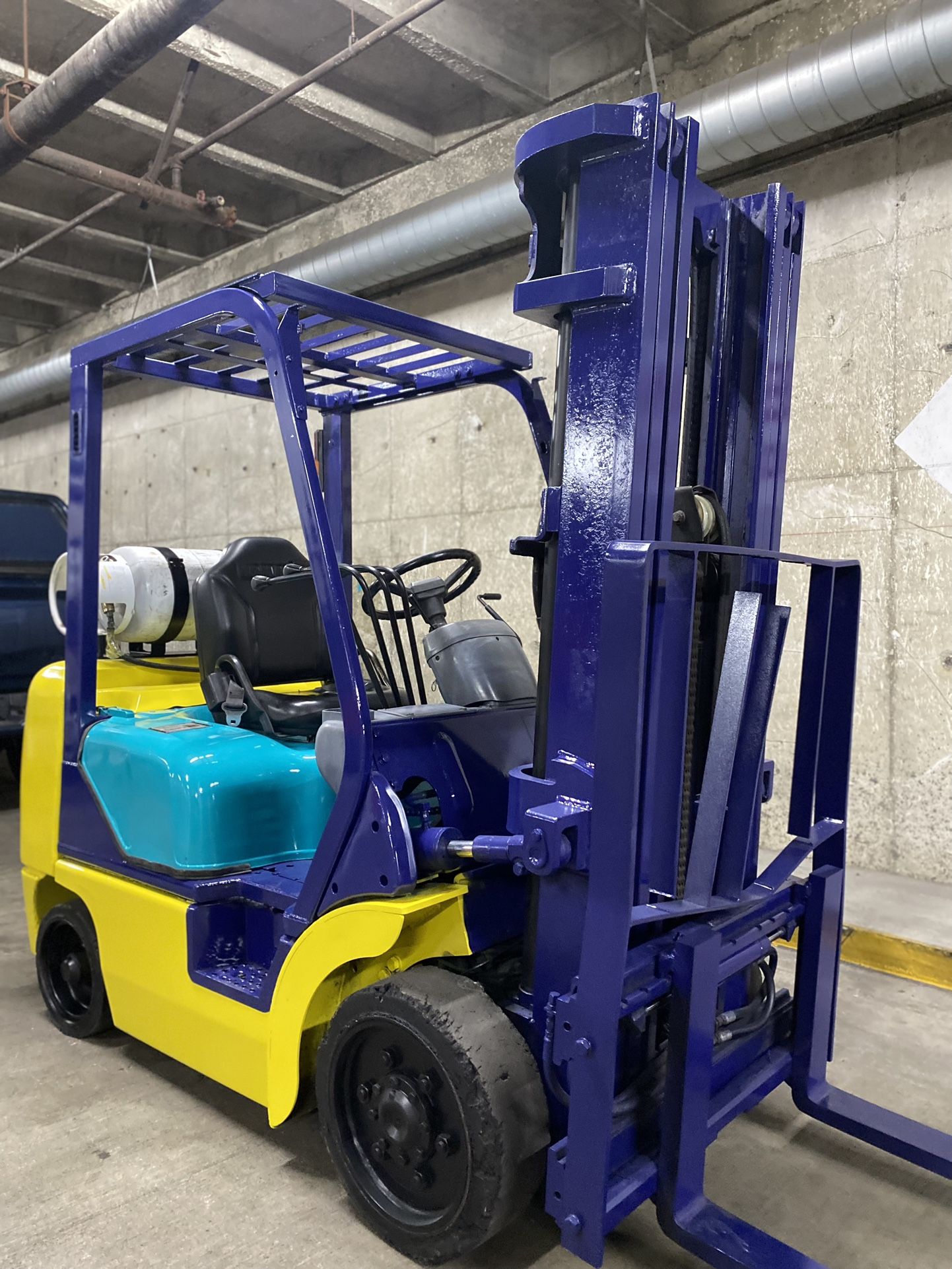 PERFECT condition KOMATSU forklift For Sale 