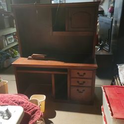  Wood Desk And Hutch Top $1