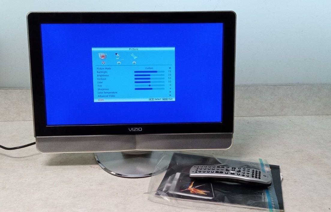 Vizio LCD 20” TV VX20L 1080i Widescreen LCD Flat Panel HDTV