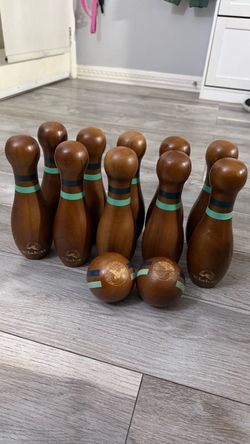 Elakai Wooden Lawn Bowling Set