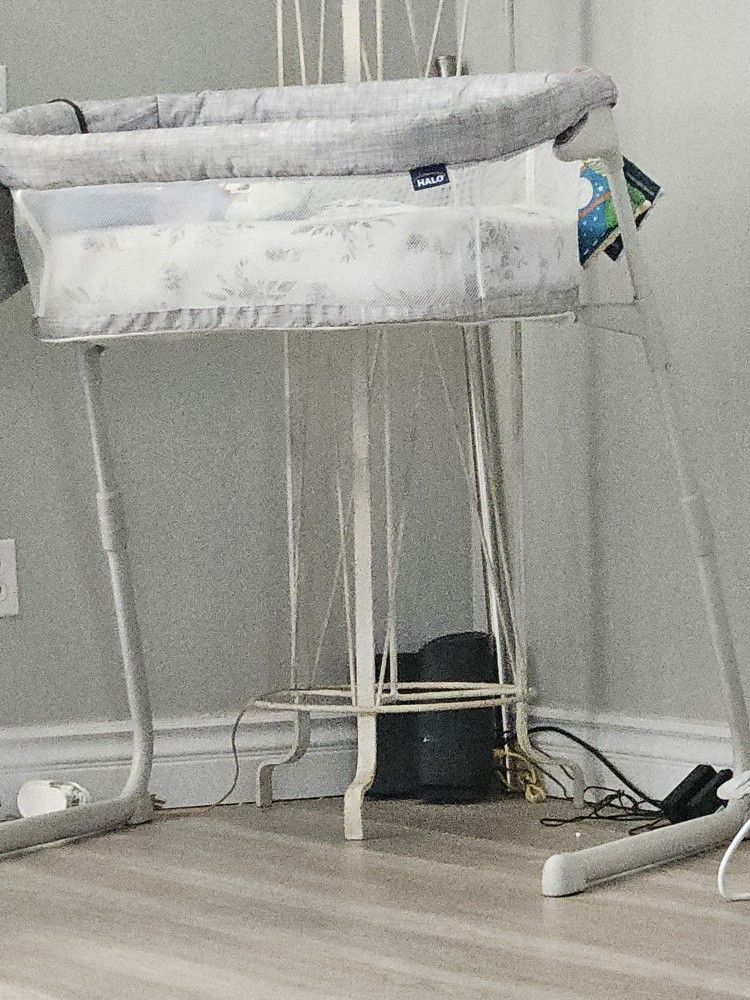 Baby Swing Side Bed Bassinet & Poratable Bassinet