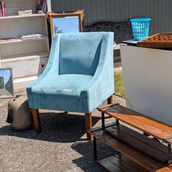Sisters Garage Sale Battle Ground