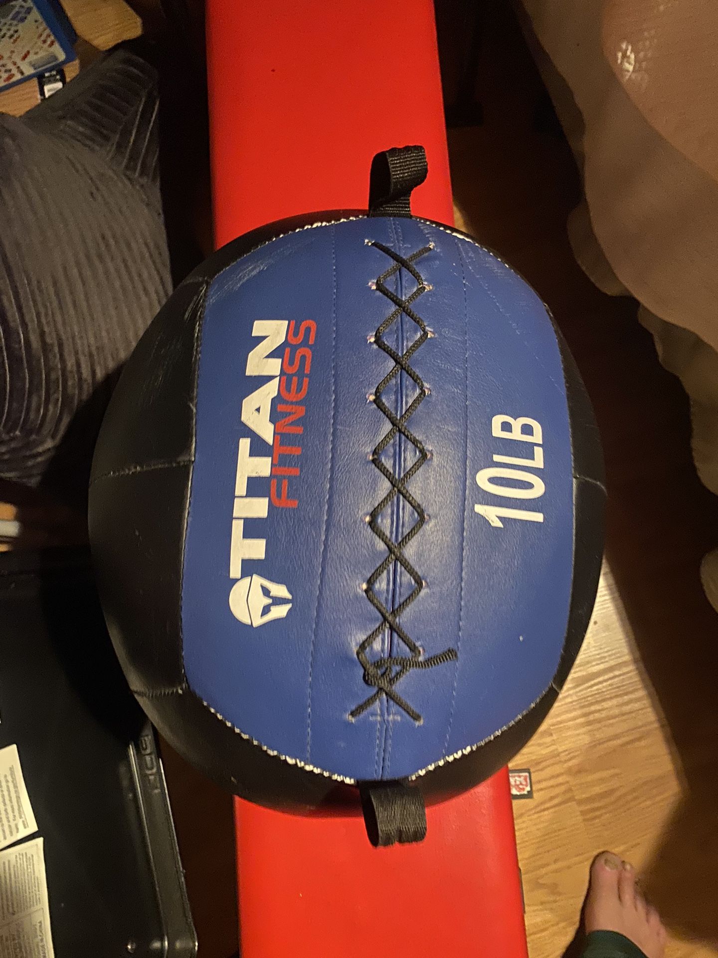 Titan Fitness Medicine Slam Exercise Balls 10lb & 20 Lb