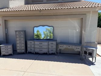 6-Piece French Provincial Bedroom Dresser Set