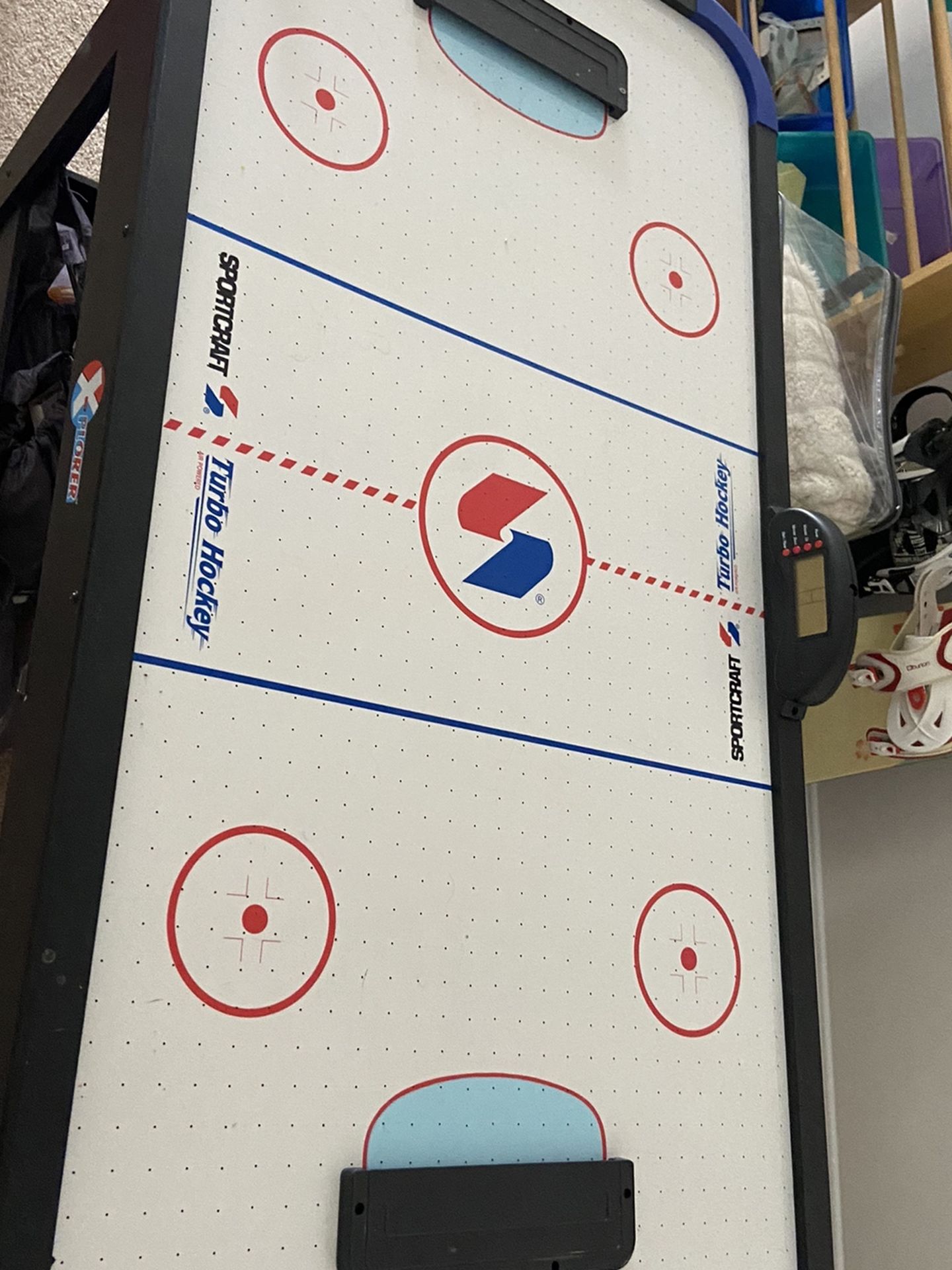 Air Hockey Table