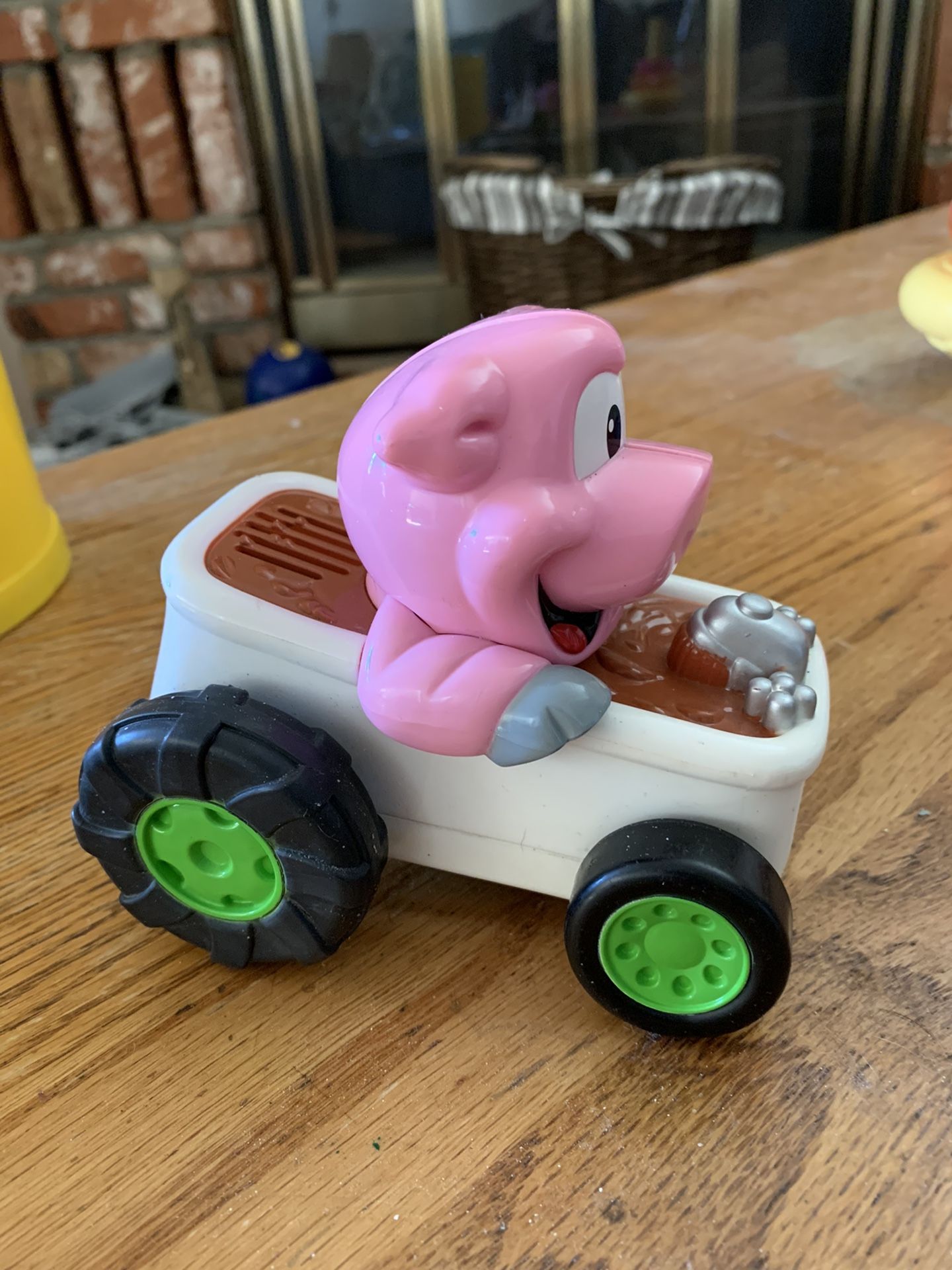 Fisher Price “Shake N’ Go Pig 🐖 Racer By Mattel