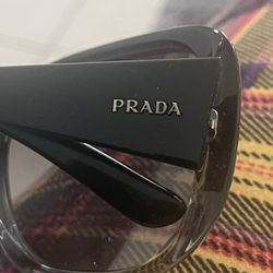 Woman’s Prada Sunglasses 
