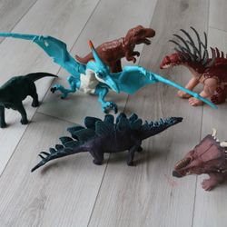 Jurassic World Dino Figures