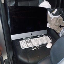 Apple All In One Computer 