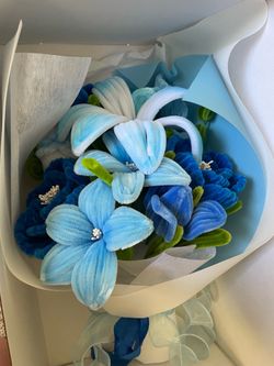 Elle Blooming Flowers