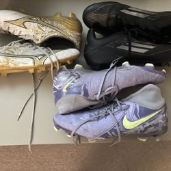 Soccer Cleats(have All Box) Read Description