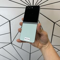 Samsung Galaxy Z Flip 5 5G Fully Unlocked Green 256GB Excellent