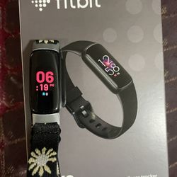 Fitbit Luxe