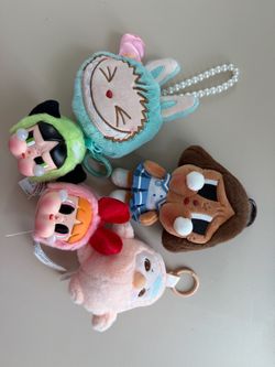 Popmart pendants