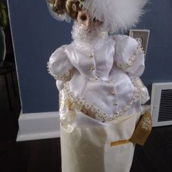 New Franklin Heirloom doll 