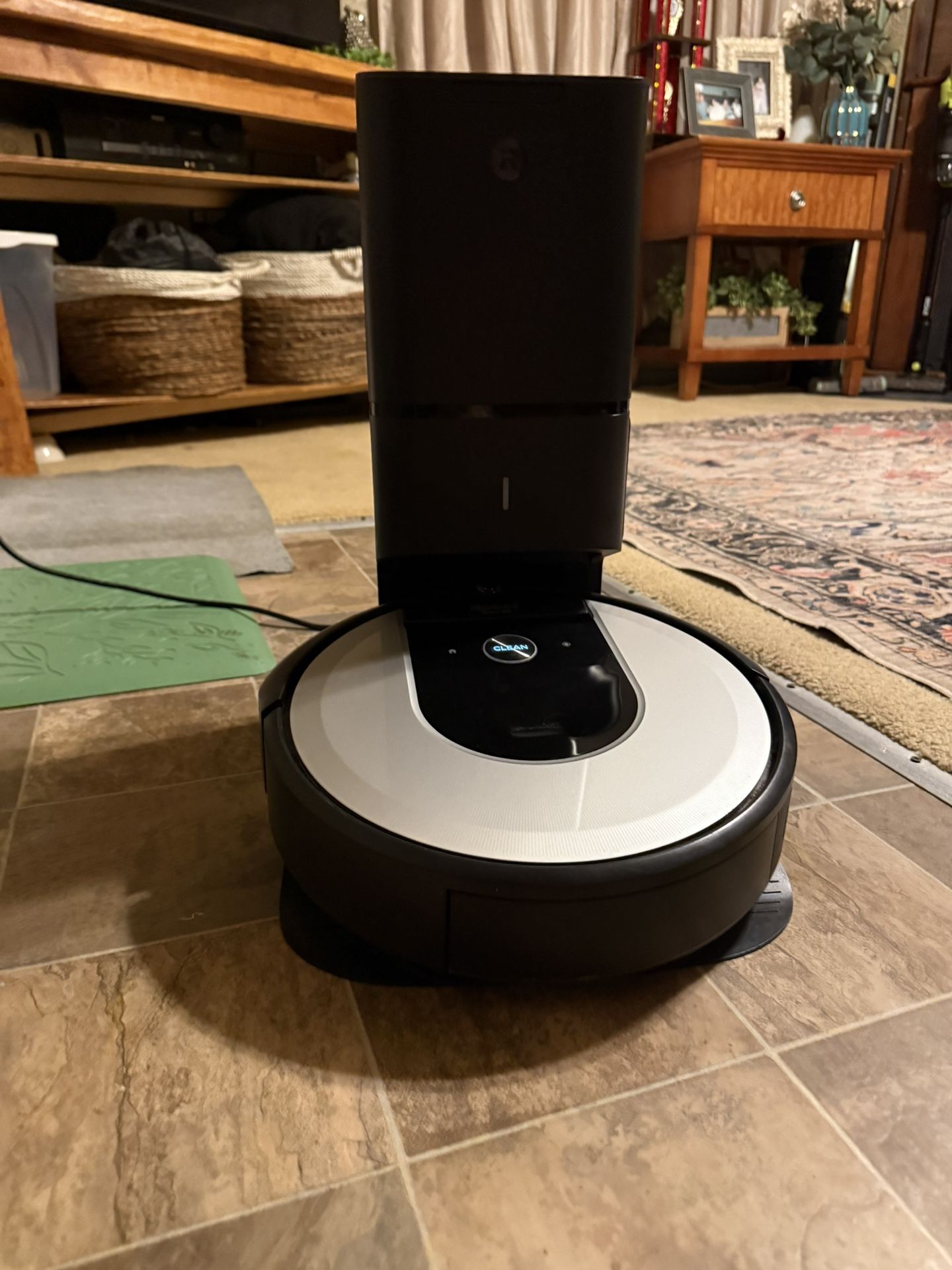 Roomba Vacuum