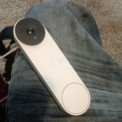 Google Nest Doorbell (Battery). 