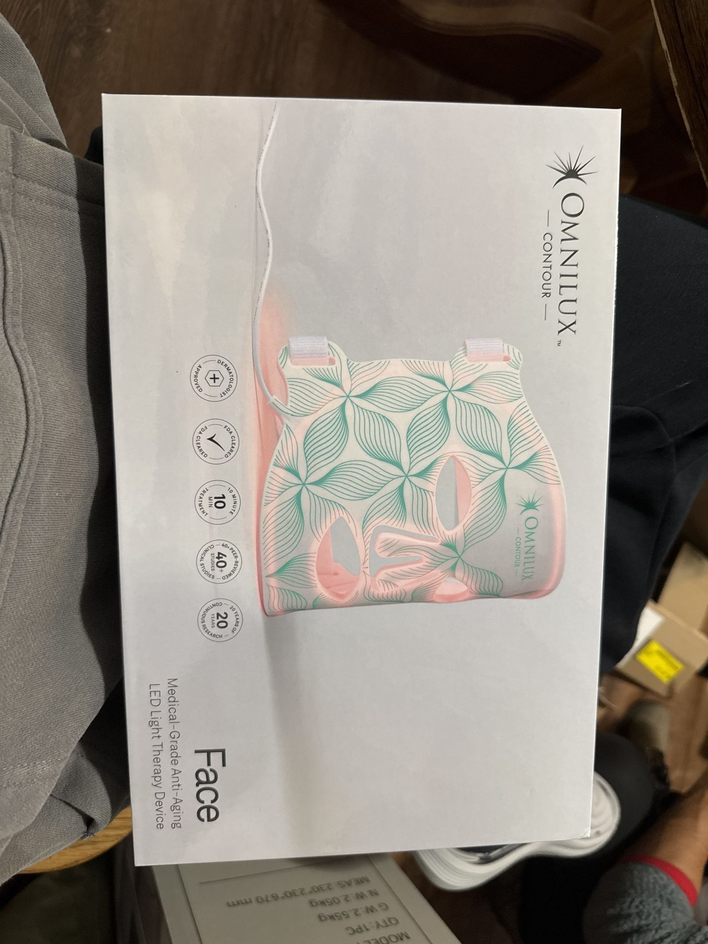 Omnilux Contour Face - New in Box, LED Light Therapy