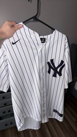 Aaron Judge Yankees jersey 