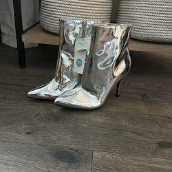 Women’s Silver Boots