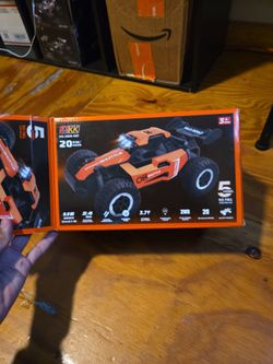 Toy car