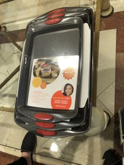 Rachel Ray Oven Lovin crispy sheet ( Baking Sheet ) 