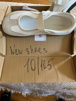 Women's Hobibear Loafers Size 10/10.5 (New)