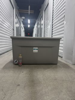 Storage Container With Lid and Wheels