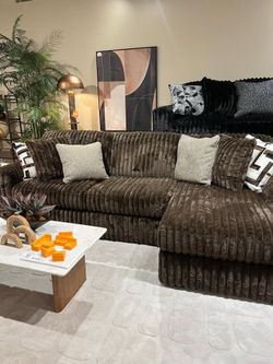 luxuriously soft jumbo corduroy 2 Pc Sectional sofa w/Large Chaise