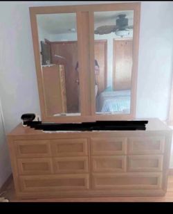 Dresser