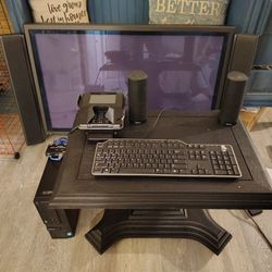 Dell Optiplex Xe2 With The Card Reader 42 In Monitor 