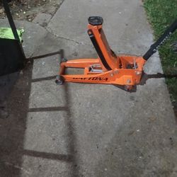 Daytona 3 Ton Low Profile Floor Jack 