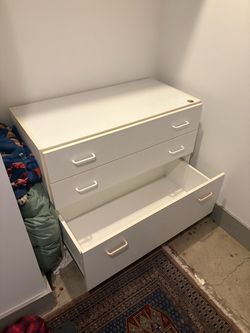 Free dresser
