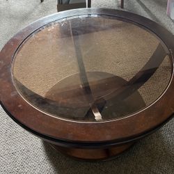 Round Coffee Table 