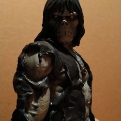 Bowen zombie statue
