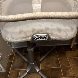 Halo Bassinet Swivel Sleeper 