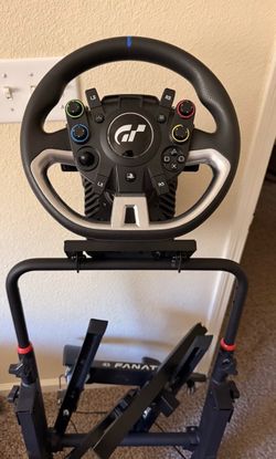 Fanatec Gran Turismo DD Pro Bundle - Wheel + Base + Pedals + Stand