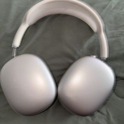 Airpod Maxes Starlight