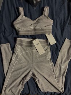 GREY ALO YOGA SET