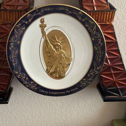 Statue Of Liberty Commemorative Plate