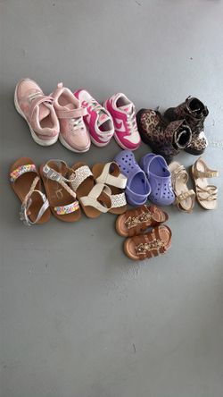 Toddler shoes size 7