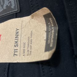 Brand New Black 711 Skinny Levi’s. 29 X32