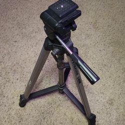 Hakuba S-4500 Tripod w accessory shoe mount. camera, DSLR Camera holder for film, photography.