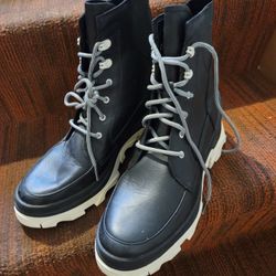 SOREL LACE UP WATERPROOF WOMEN'S BOOTS NEW