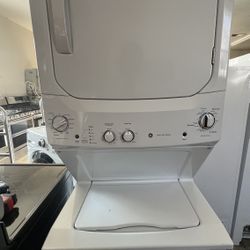 GE Stackable Washer/Dryer 